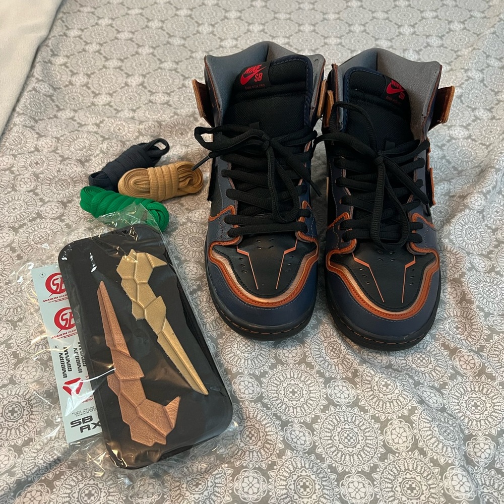 Size 10.5 Nike SB x Gundam Banshee Dunk High